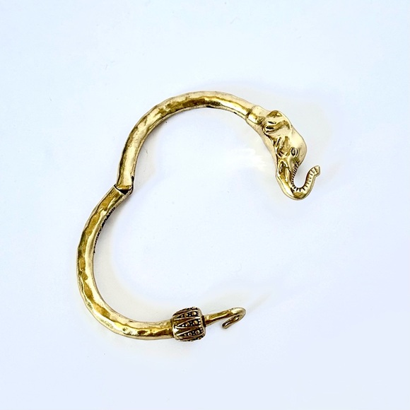 LUCKY Brand Gold Tone Elephant Safari Bangle Bracelet. NEW - Picture 3 of 9